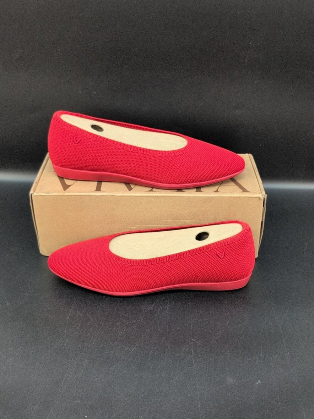 VIVAIA Aria Walker Lightweight Pointed Toe Ballet Women's Flat Pumps US 8.5 Red